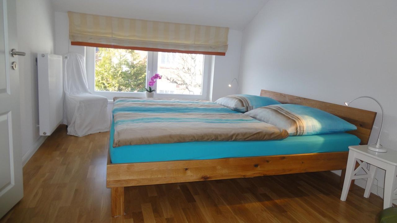 Ferienwohnung Mond im Haus Struve, großes Schlafzimmer im 1.OG Ferienwohnung Mond im Haus Struve, großes Schlafzimmer im 1.OG